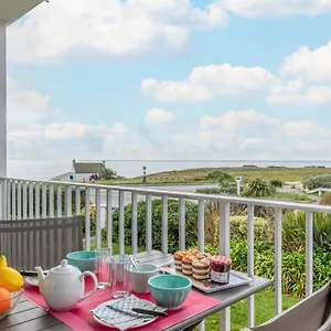 https://studio-les-trois-iles-8.inbrittany.com